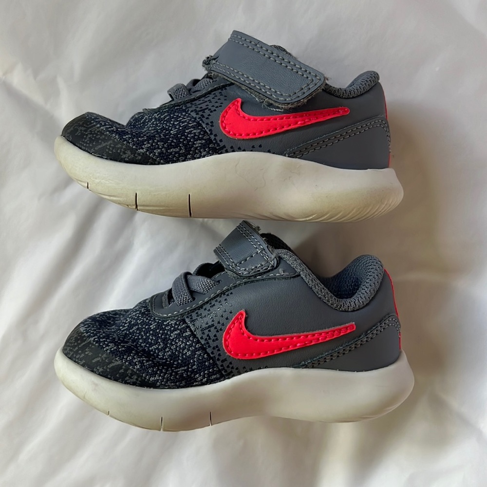 Nike Toddler Walkers